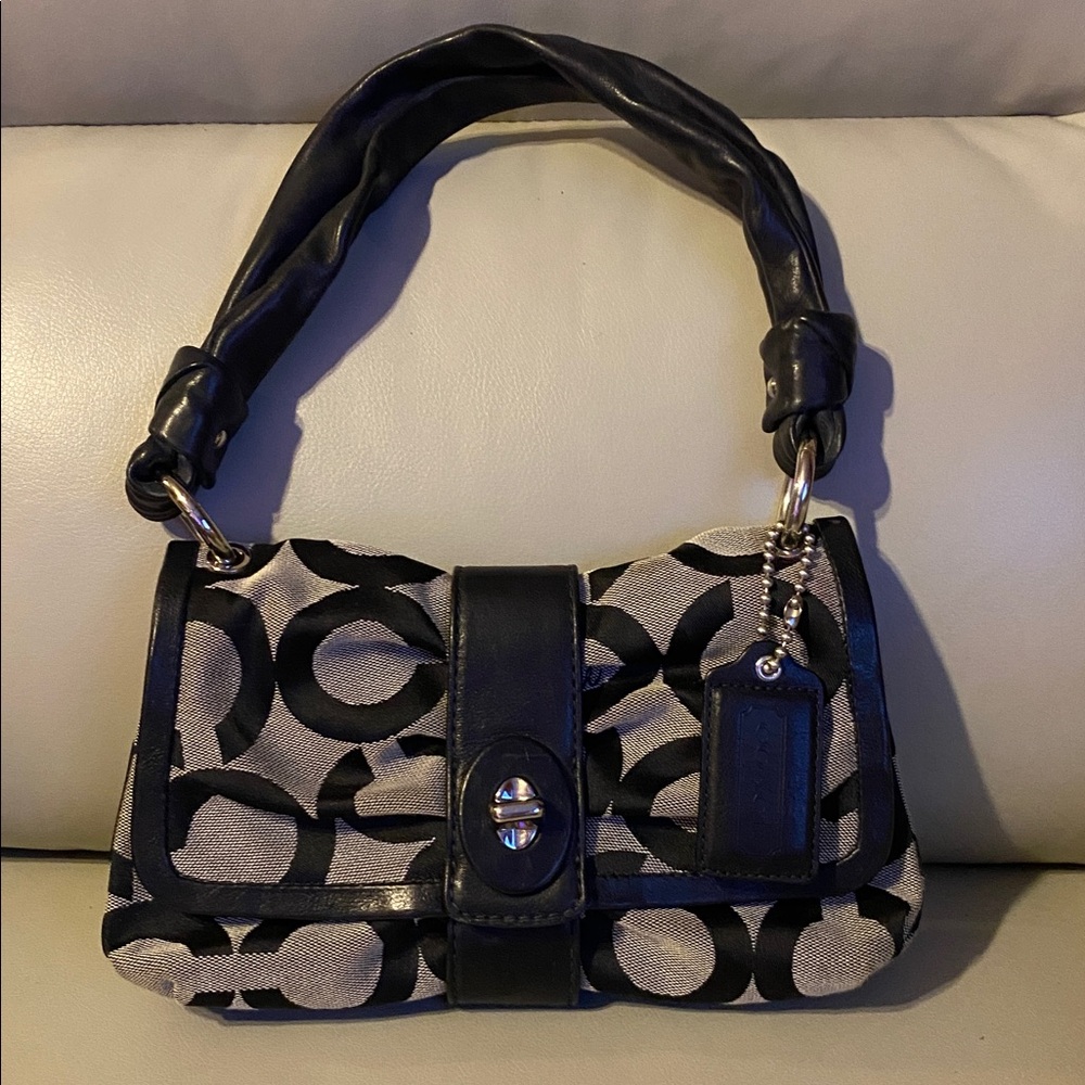 Coach handbag in very good condition